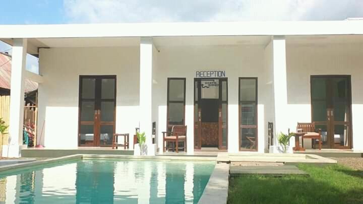 White Sands Resort Gili Trawangan Exteriör bild